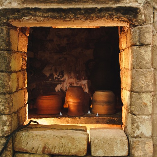 Ceramic refractory pottery - refractory,