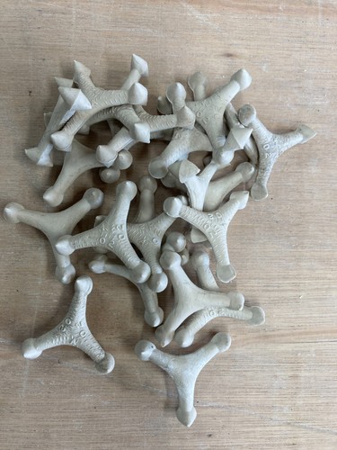 Pottery kiln stilts - size, 02